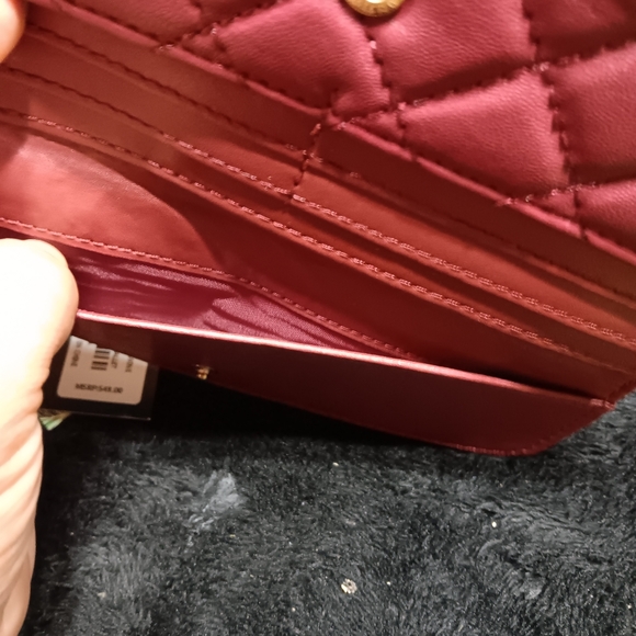 NWT Badgley Mischka quilted long wallet - Picture 7 of 7